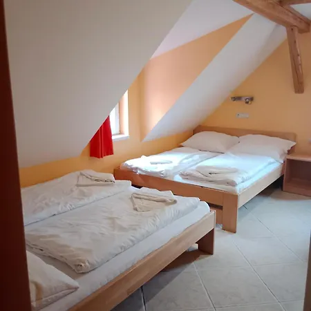 Pensionat Topas Pec pod Snezkou
