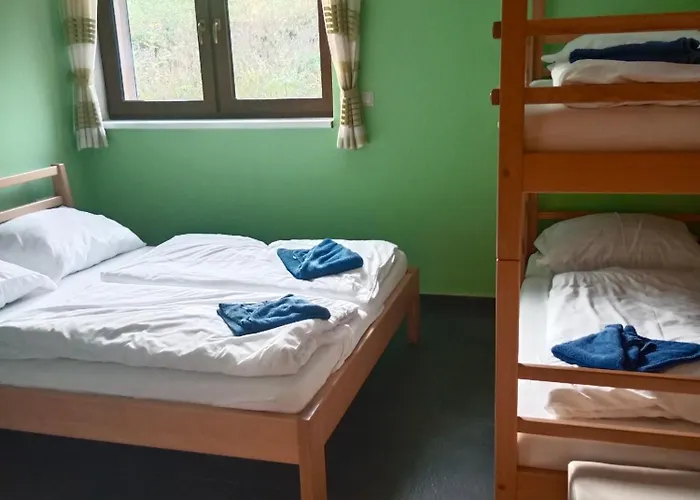 Konukevi Topas 3*
